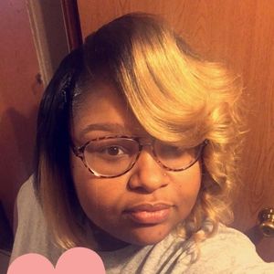 Meet your Posher, Lisa